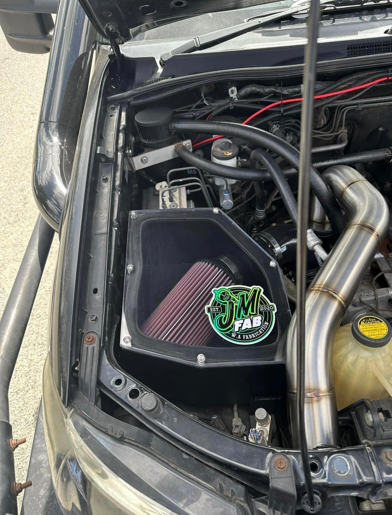 N70 Hilux Airbox